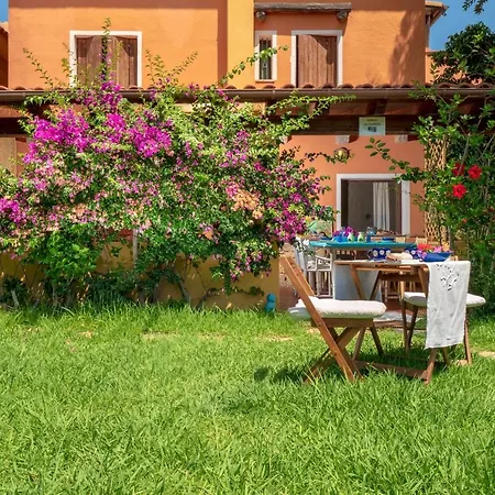 Hébergement de vacances Elegante Trilocale 250 Mt Dal Mare *