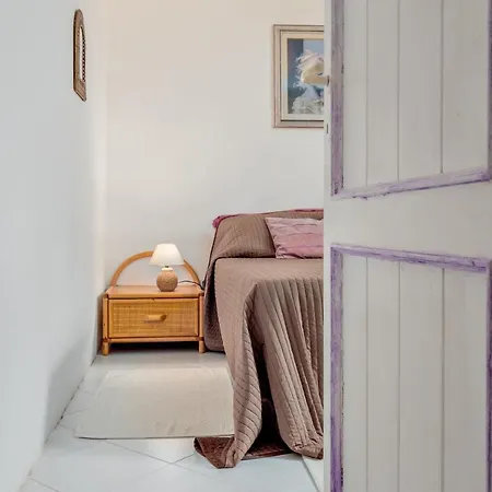 Hébergement de vacances Elegante Trilocale 250 Mt Dal Mare *
