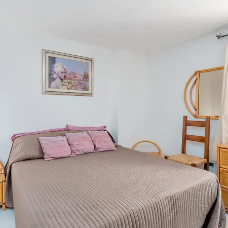 Elegante Trilocale 250 Mt Dal Mare